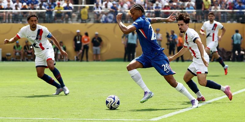 Soi Kèo Paris Saint Germain vs Chelsea 03h00 12/03 - Champions League 1 Phong độ gần đây của Paris Saint Germain vs Chelsea đều chưa ổn định